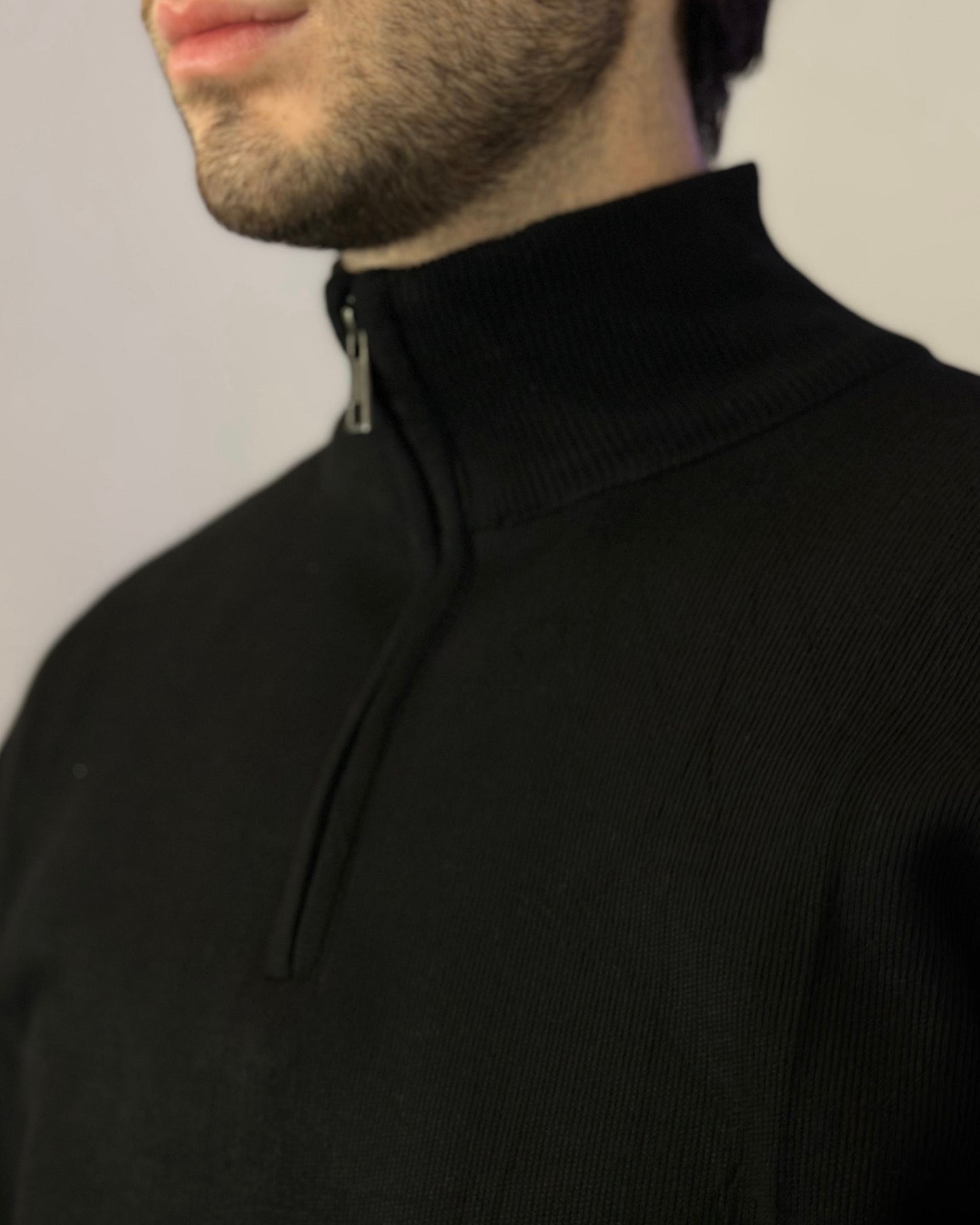 Maglione a Collo Alto con Zip