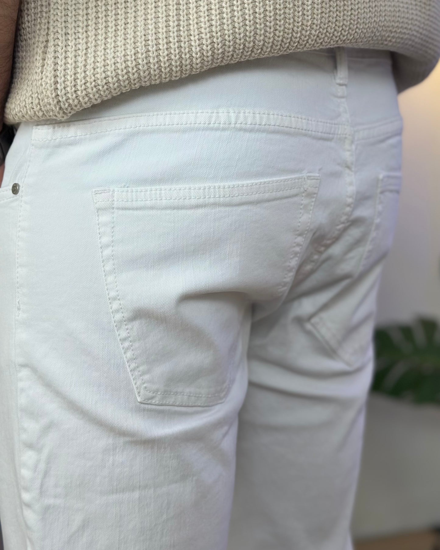 Pantalone Capri Fit col. Bianco